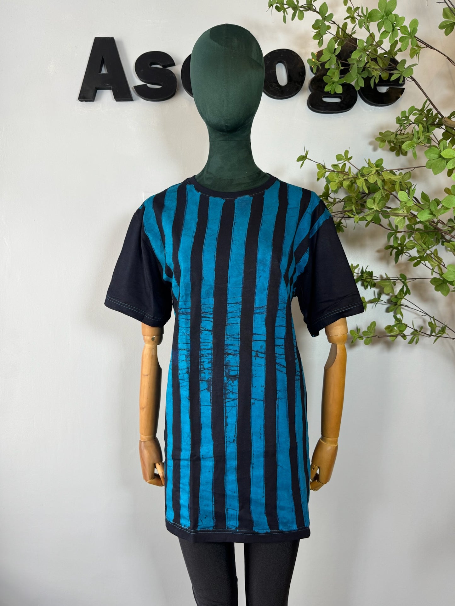 Blue Strip Batik T-shirt XL