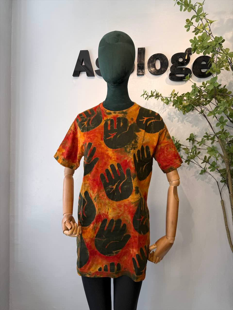 Irepo Adire Tshirt L