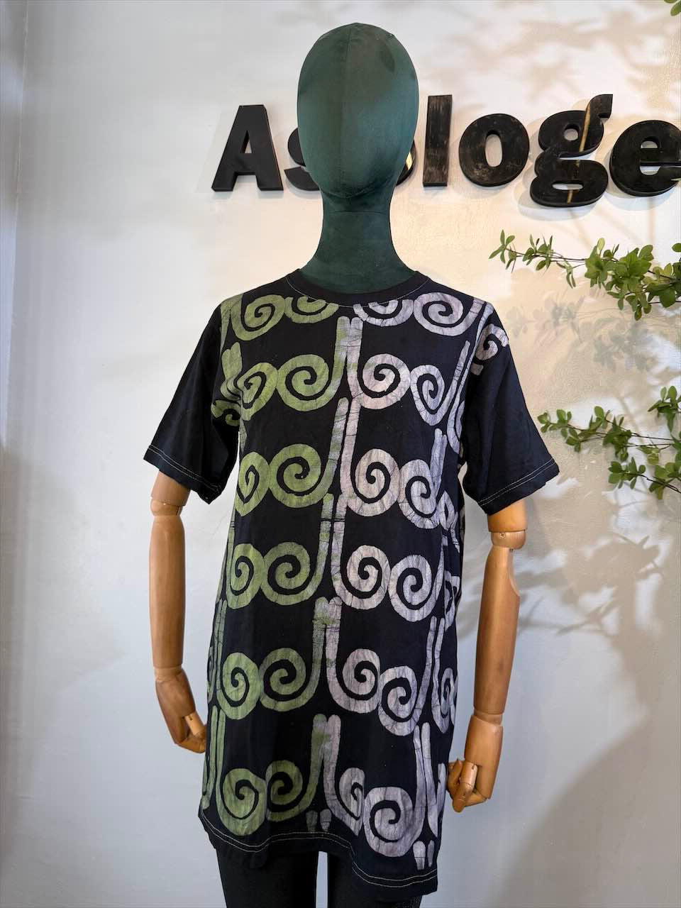 Olo Adire Tshirt XL