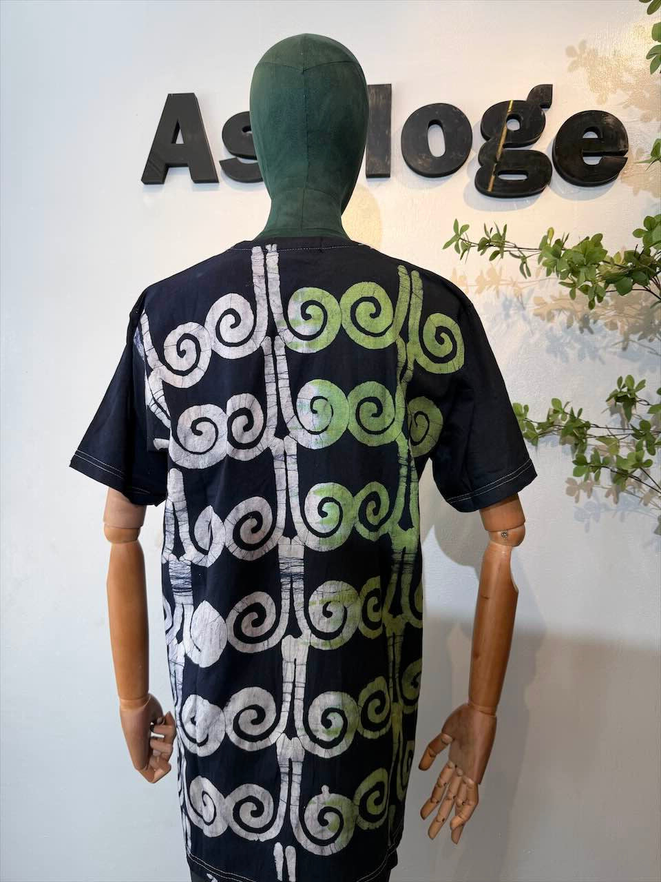 Olo Adire Tshirt XL