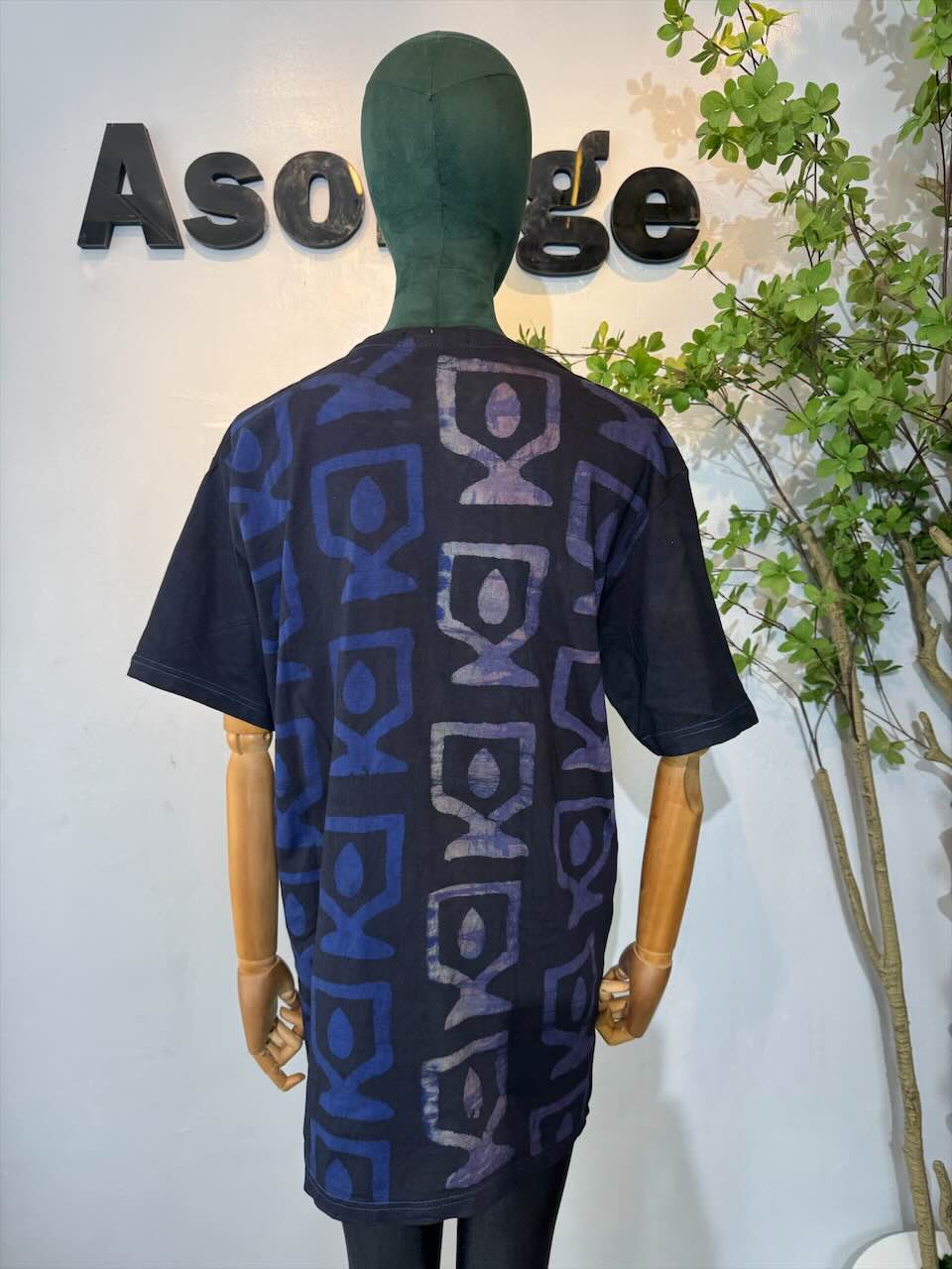 Trophy Adire Tshirt 2XL