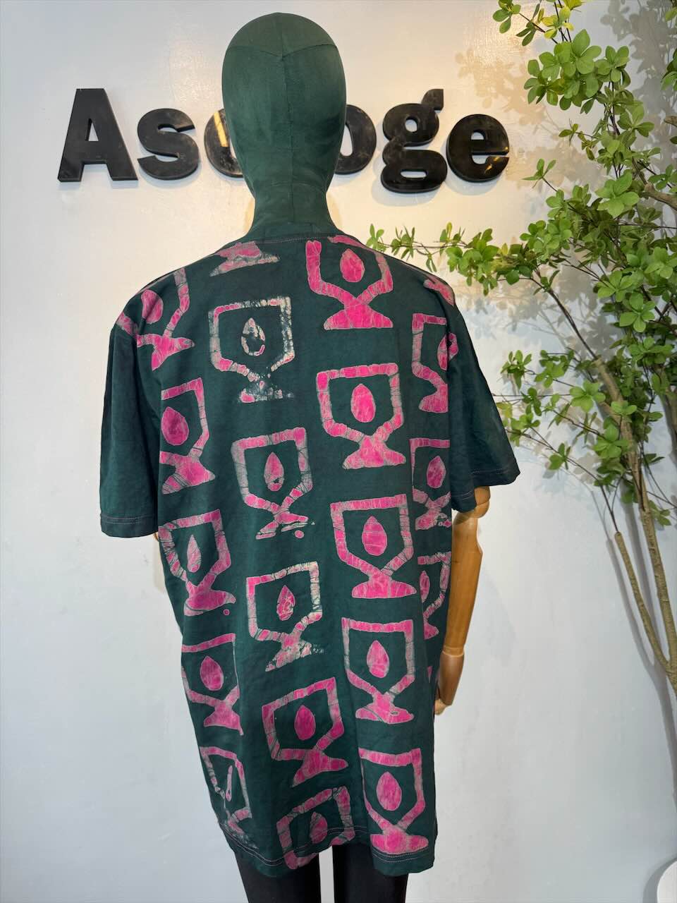 Trophy Adire Tshirt 2XL