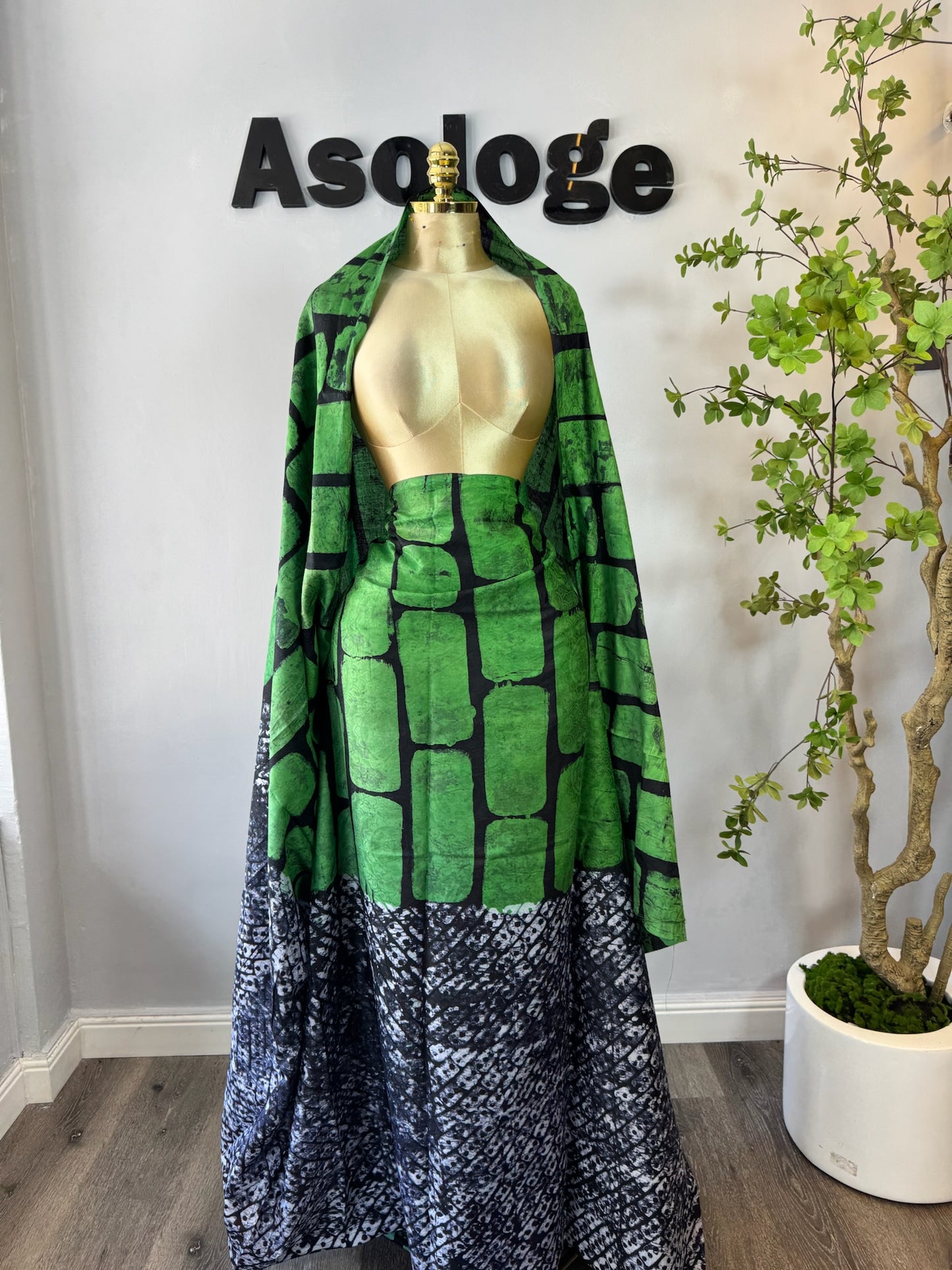 Adire soft Brocade crown