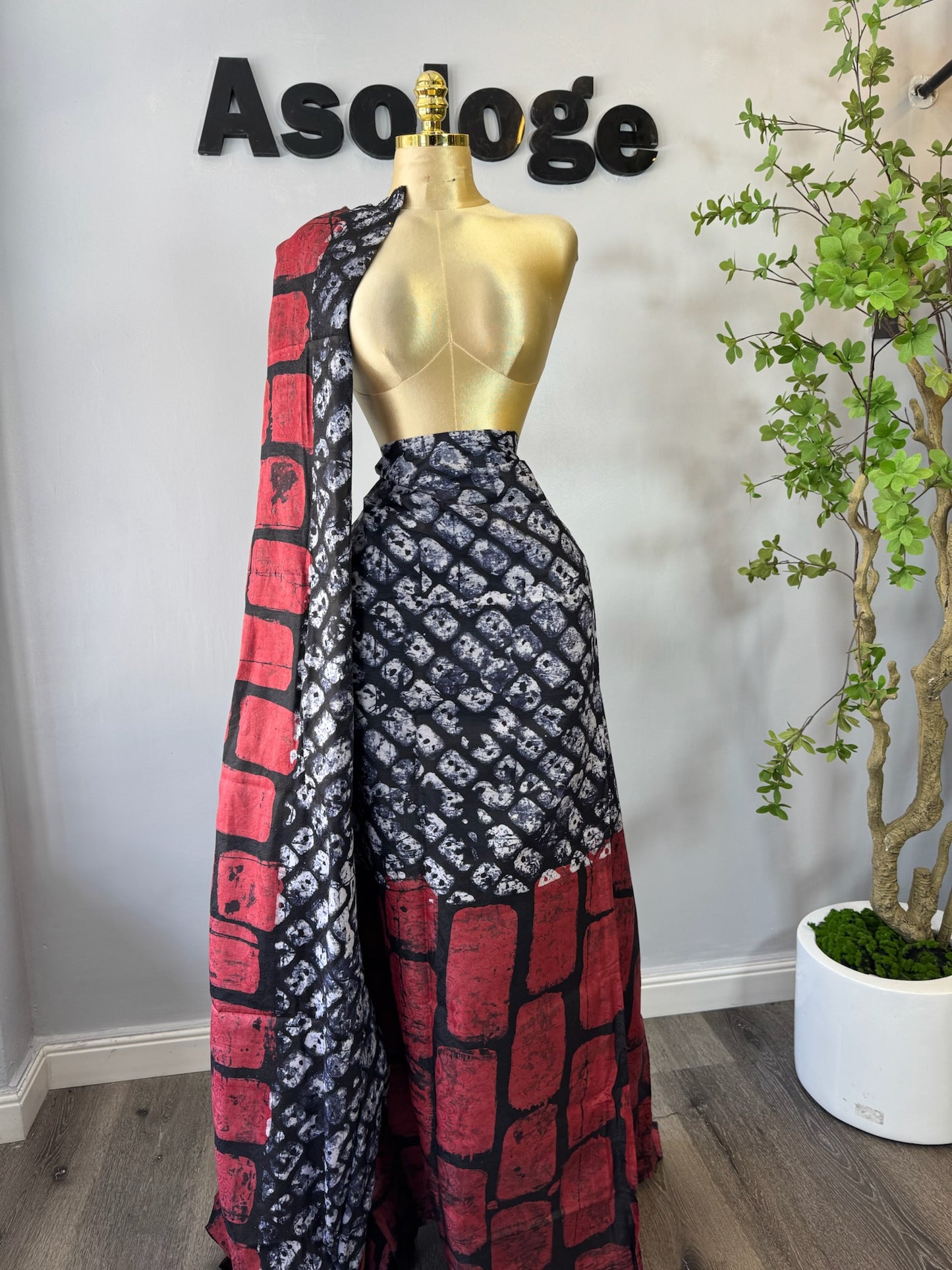 Adire soft Brocade crown
