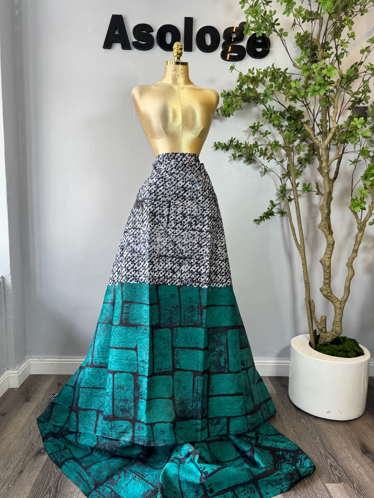 Adire soft Brocade crown