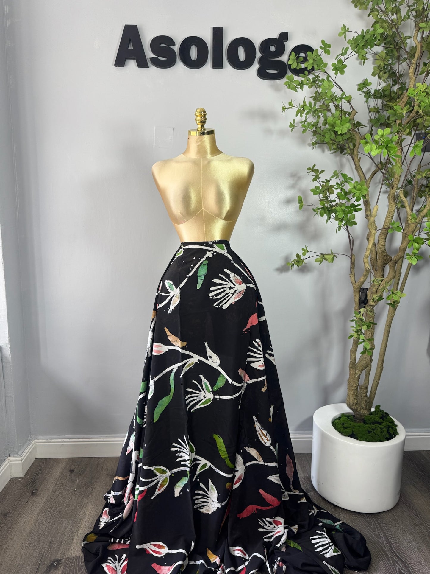 Flowery patterned Adire