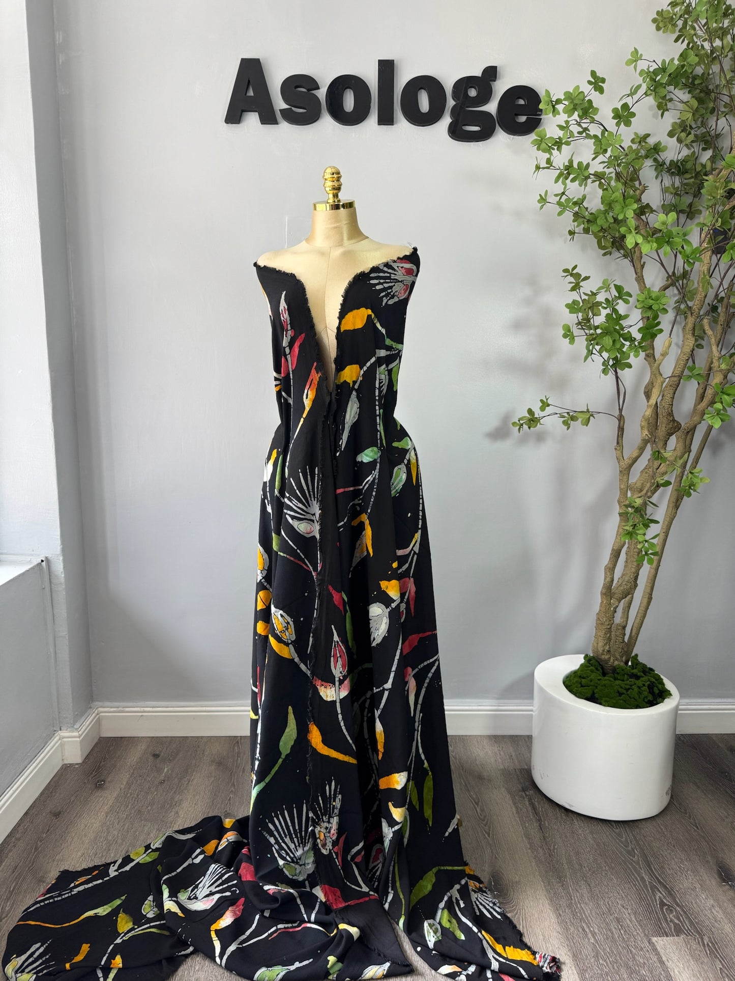 Flowery patterned Adire
