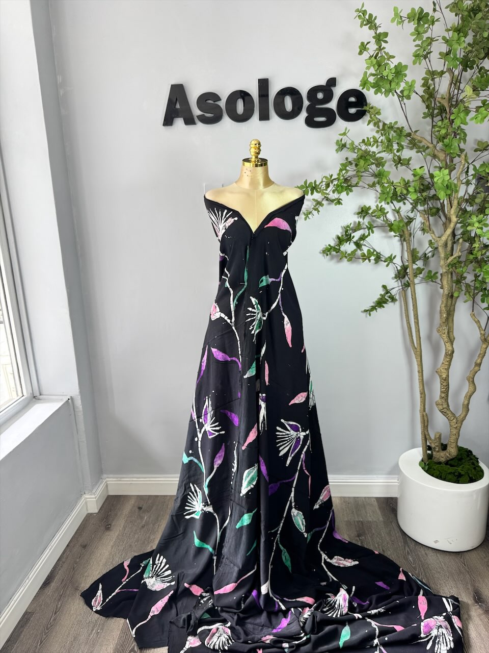 Flowery patterned Adire