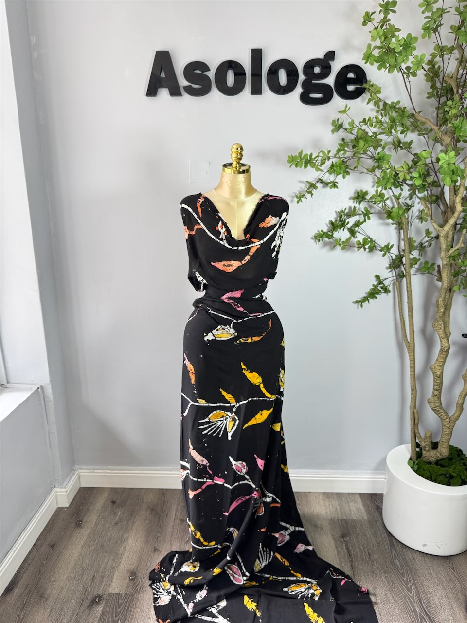 Flowery patterned Adire
